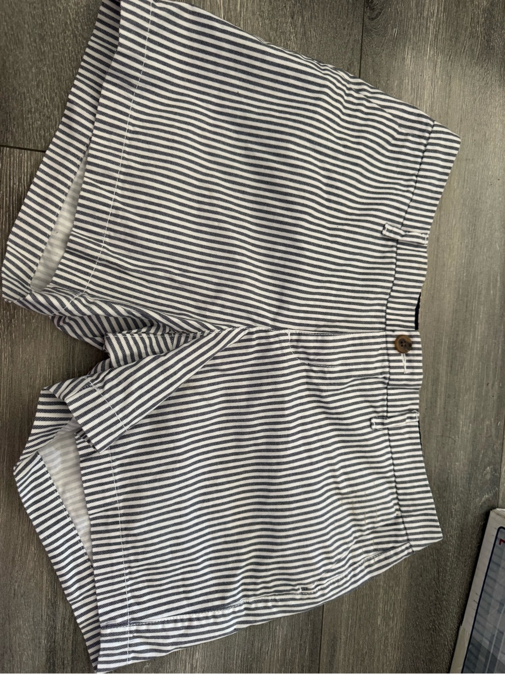 Old navy striped shorts size 10 women’s cute!!